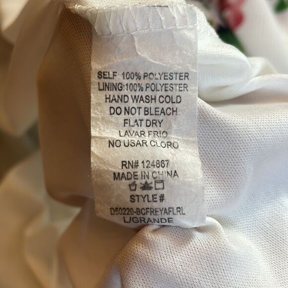 Dream of Me White Floral Dress size Large - Picture 4 of 4